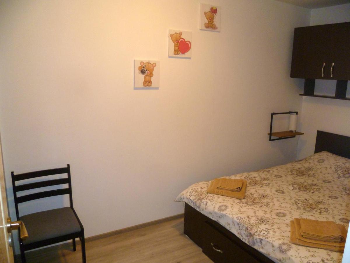 Romanilor - Studio First Floor Дева Экстерьер фото
