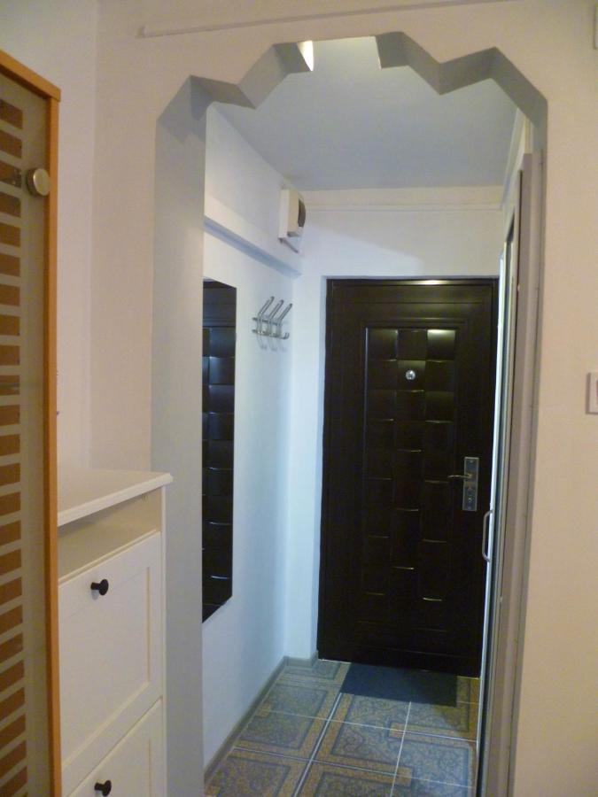 Romanilor - Studio First Floor Дева Экстерьер фото
