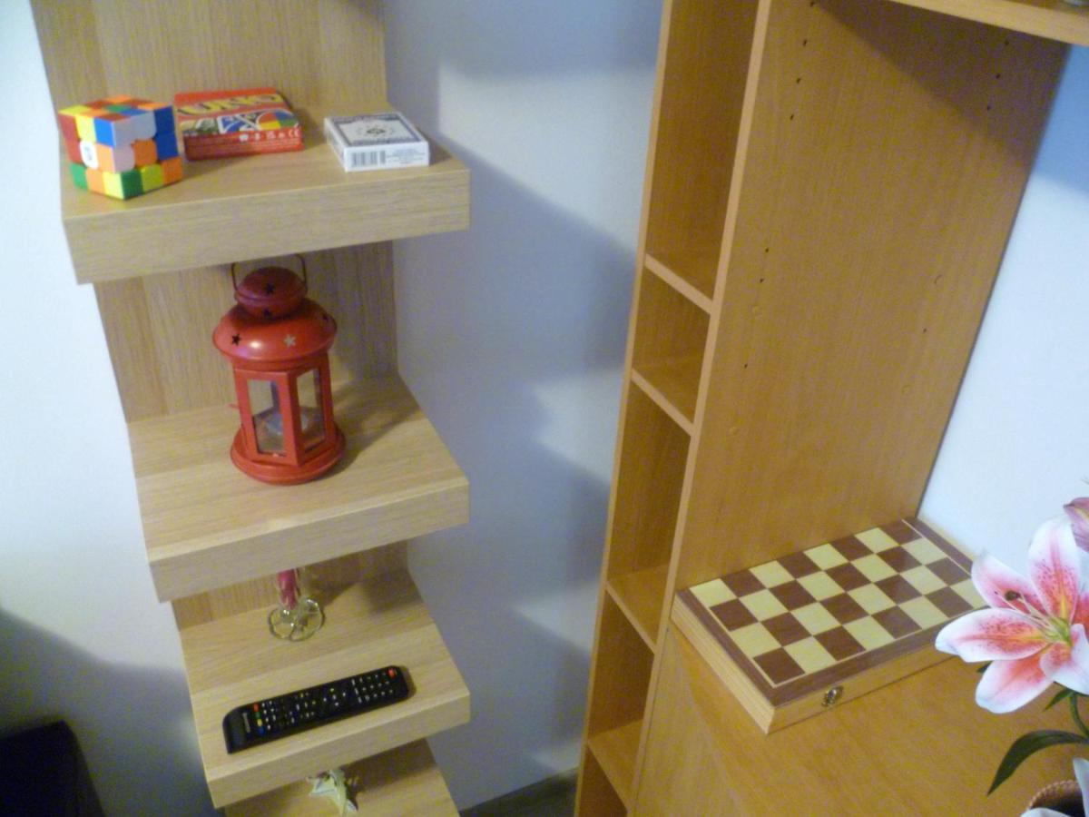 Romanilor - Studio First Floor Дева Экстерьер фото