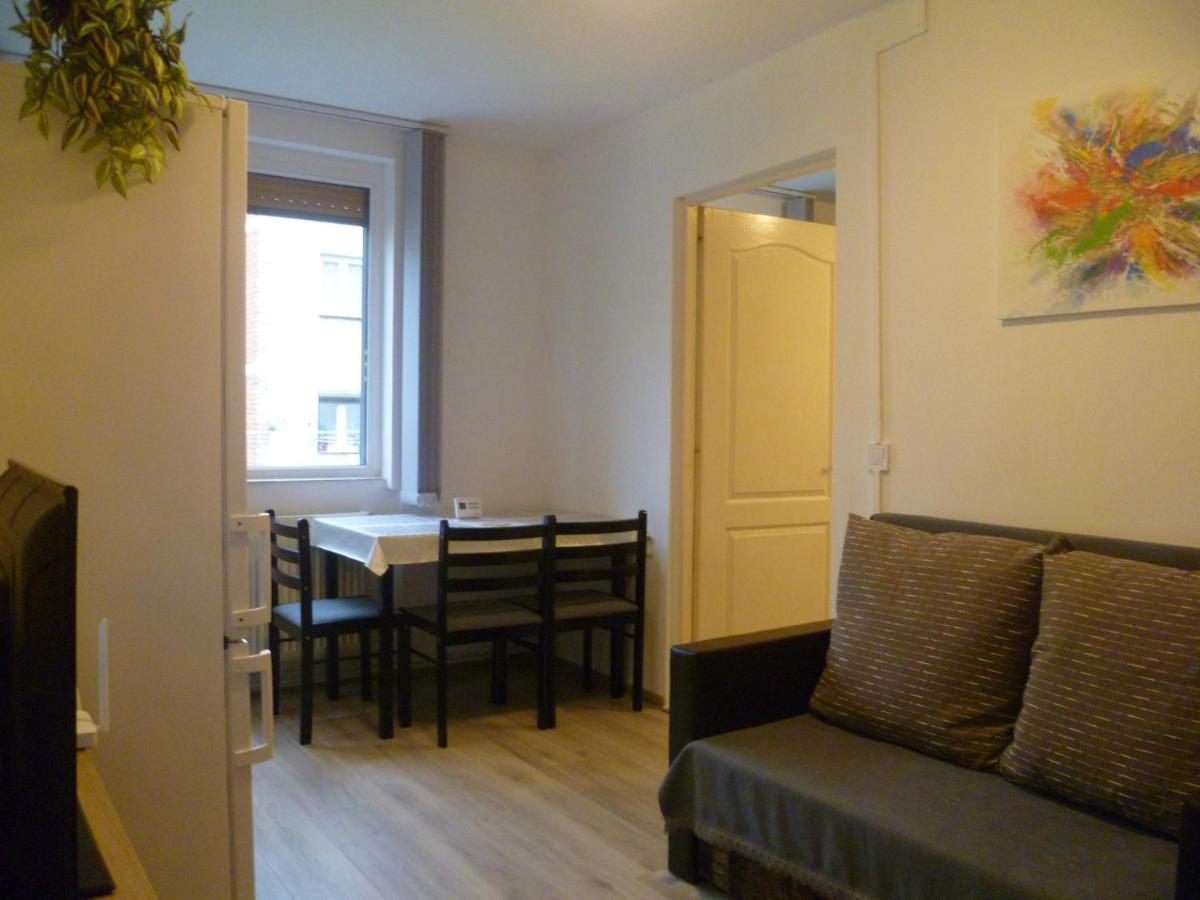 Romanilor - Studio First Floor Дева Экстерьер фото