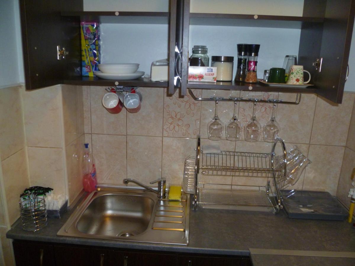 Romanilor - Studio First Floor Дева Экстерьер фото